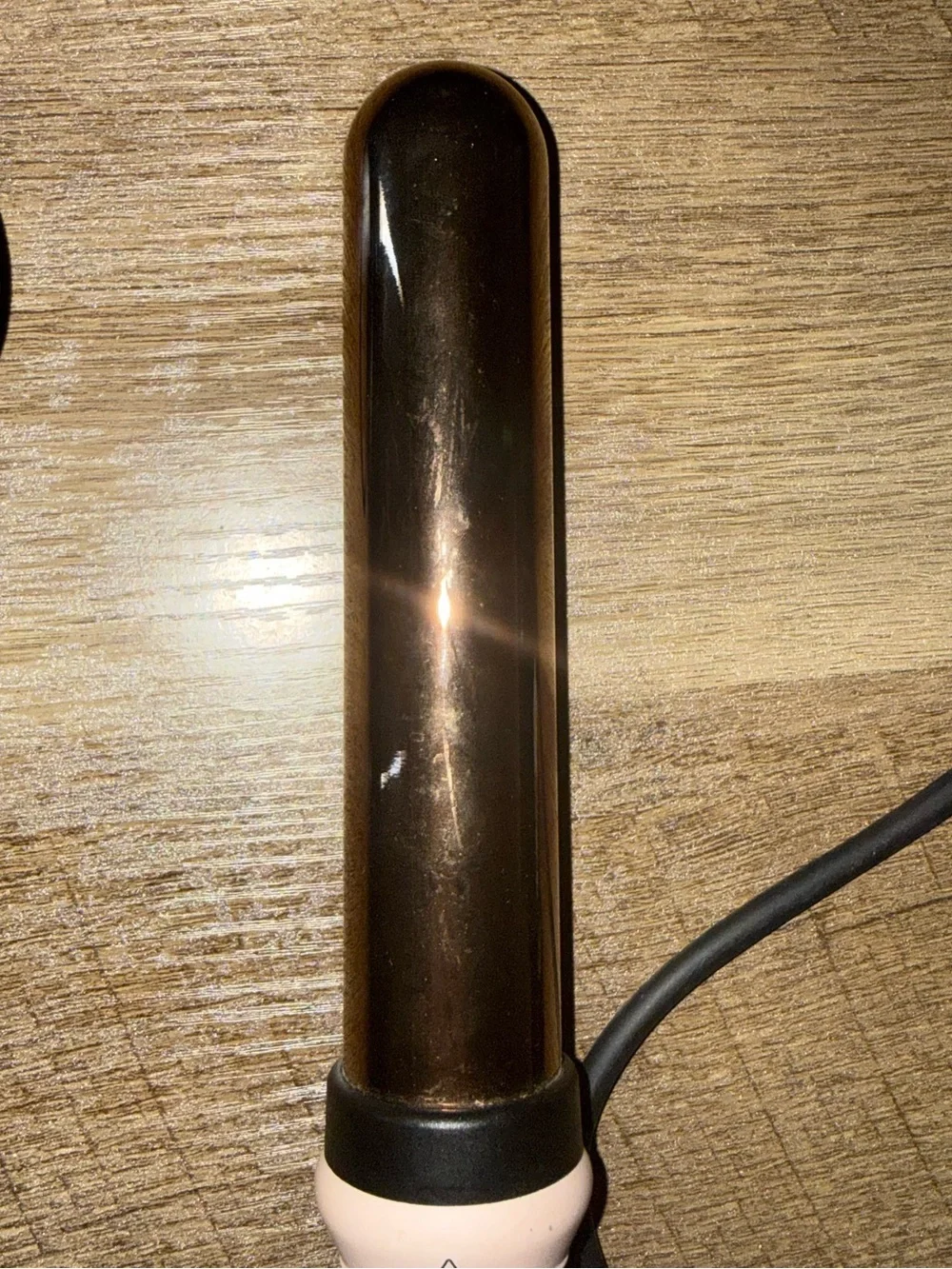 Lange Pink Ceramic Curling Wand with Metallic Barrel